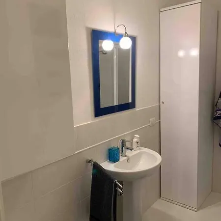 Apartment Wet Dream Escape 